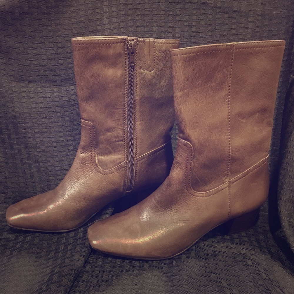 Antonio Melani - Tanned Leather Ankle Boots